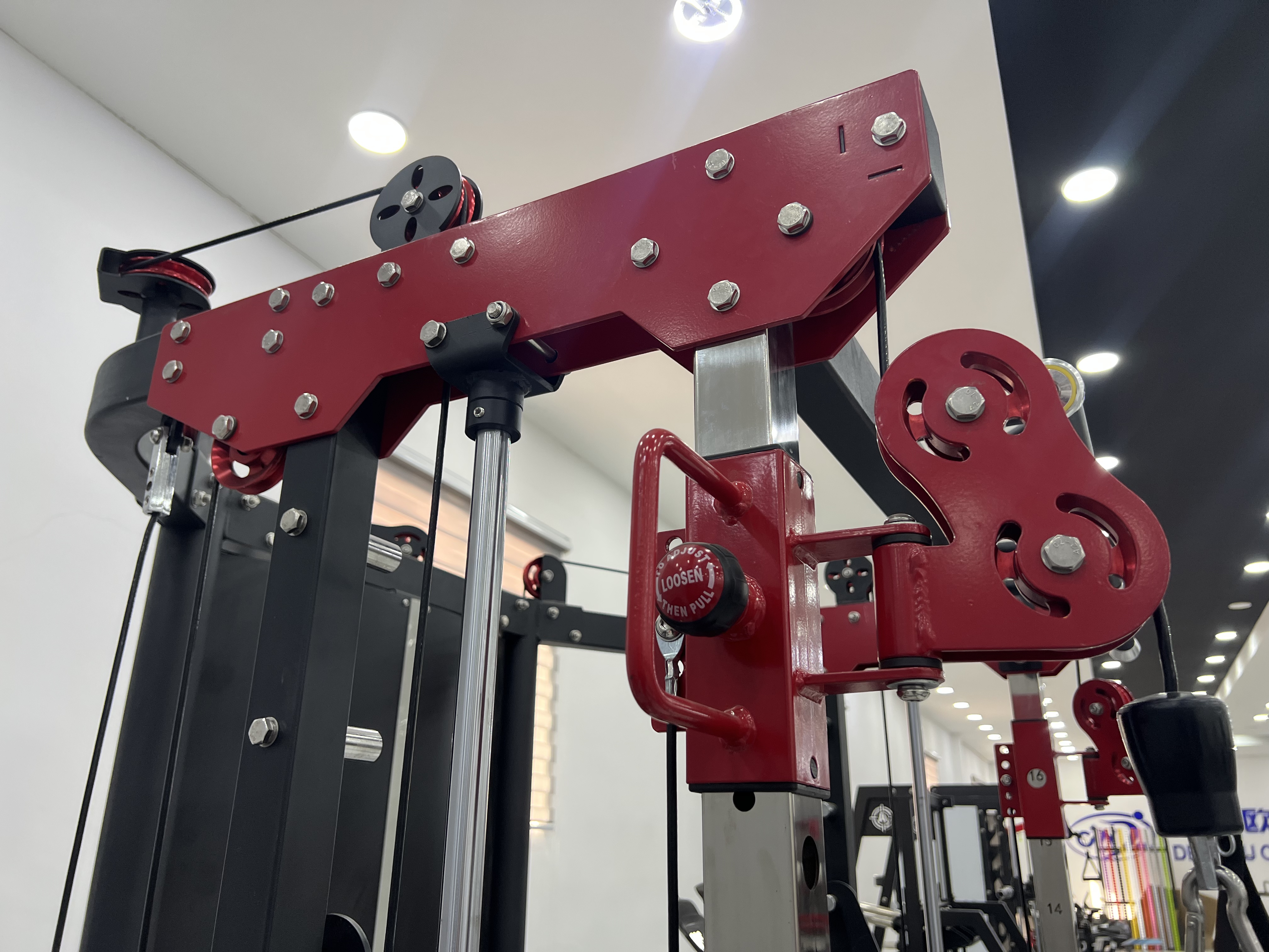 8235 Multifunction Training Rack