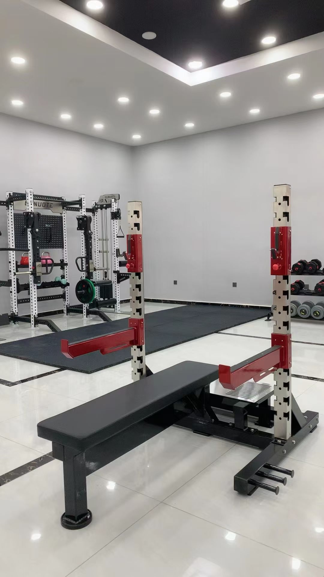 8272 Flat Bench Press