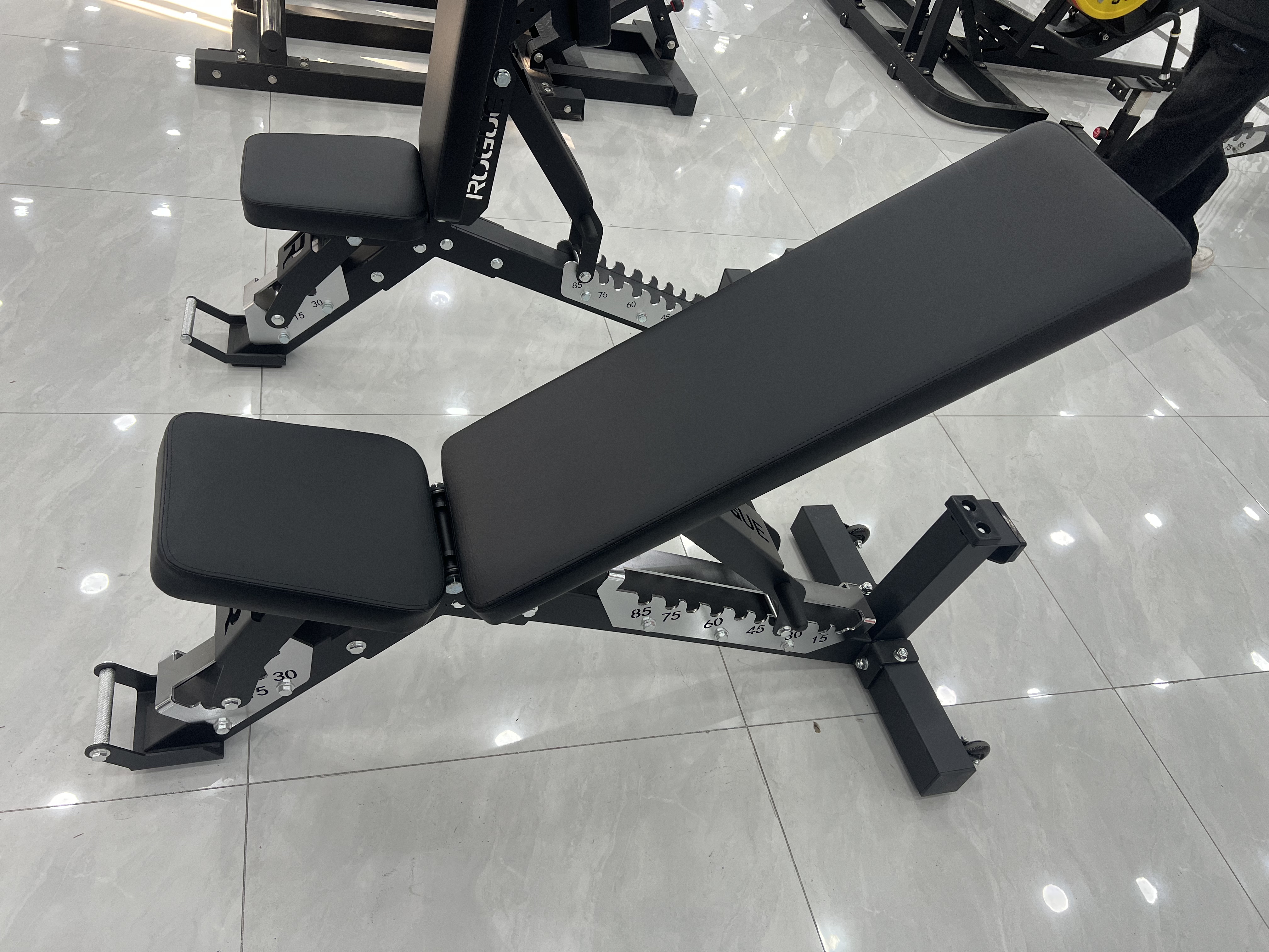 DZ259 Adjustable Bench