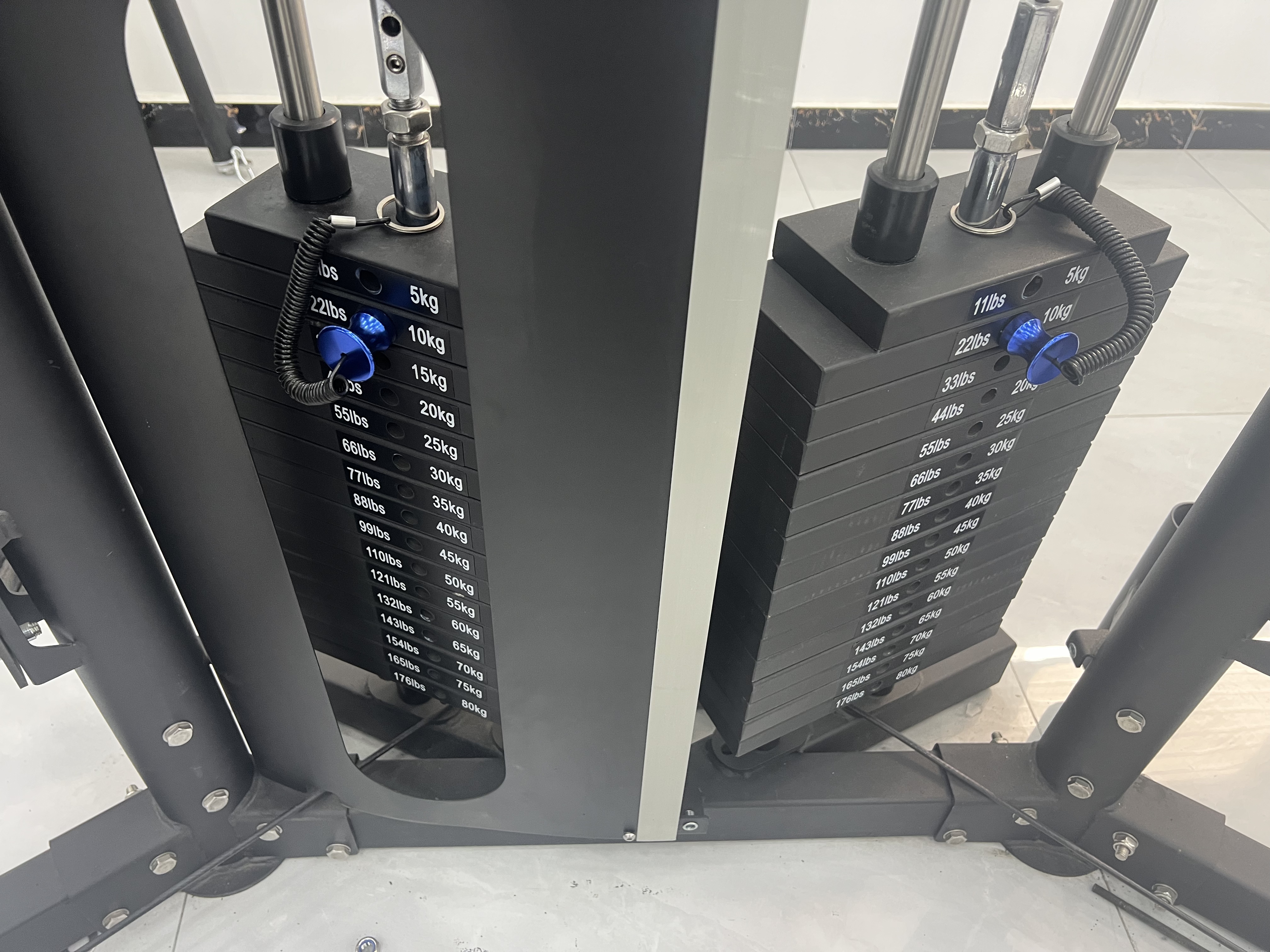 8235 Multifunction Training Rack