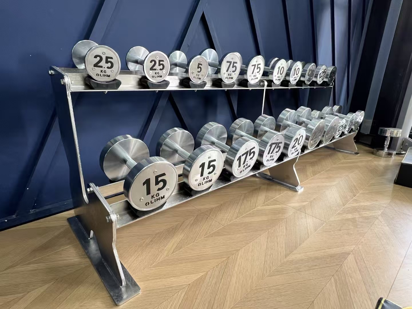 How to Select Strength Equipment for Beginners